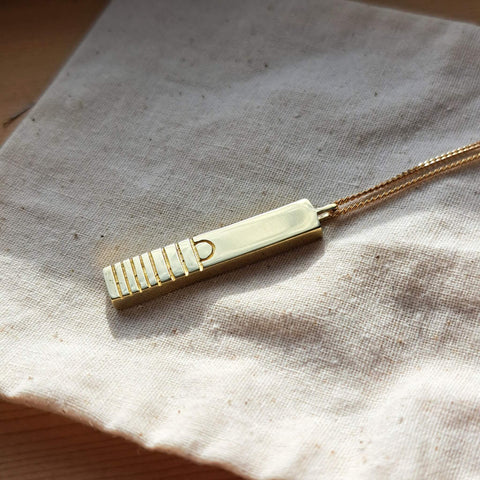 Joni Necklace (Sunset Back)