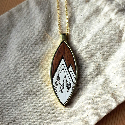 Heidi - Pau Ferro & White