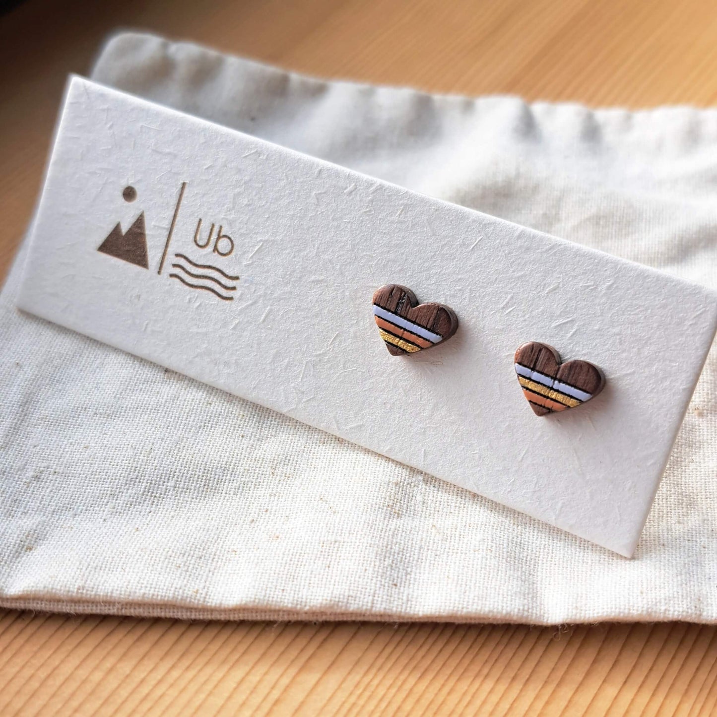 Walnut Heart - Retro Stripe - Gold