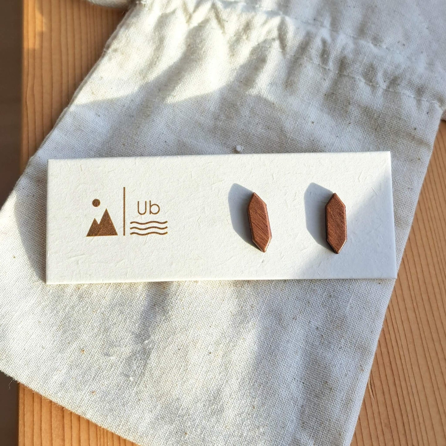 Stretched Diamond - Walnut