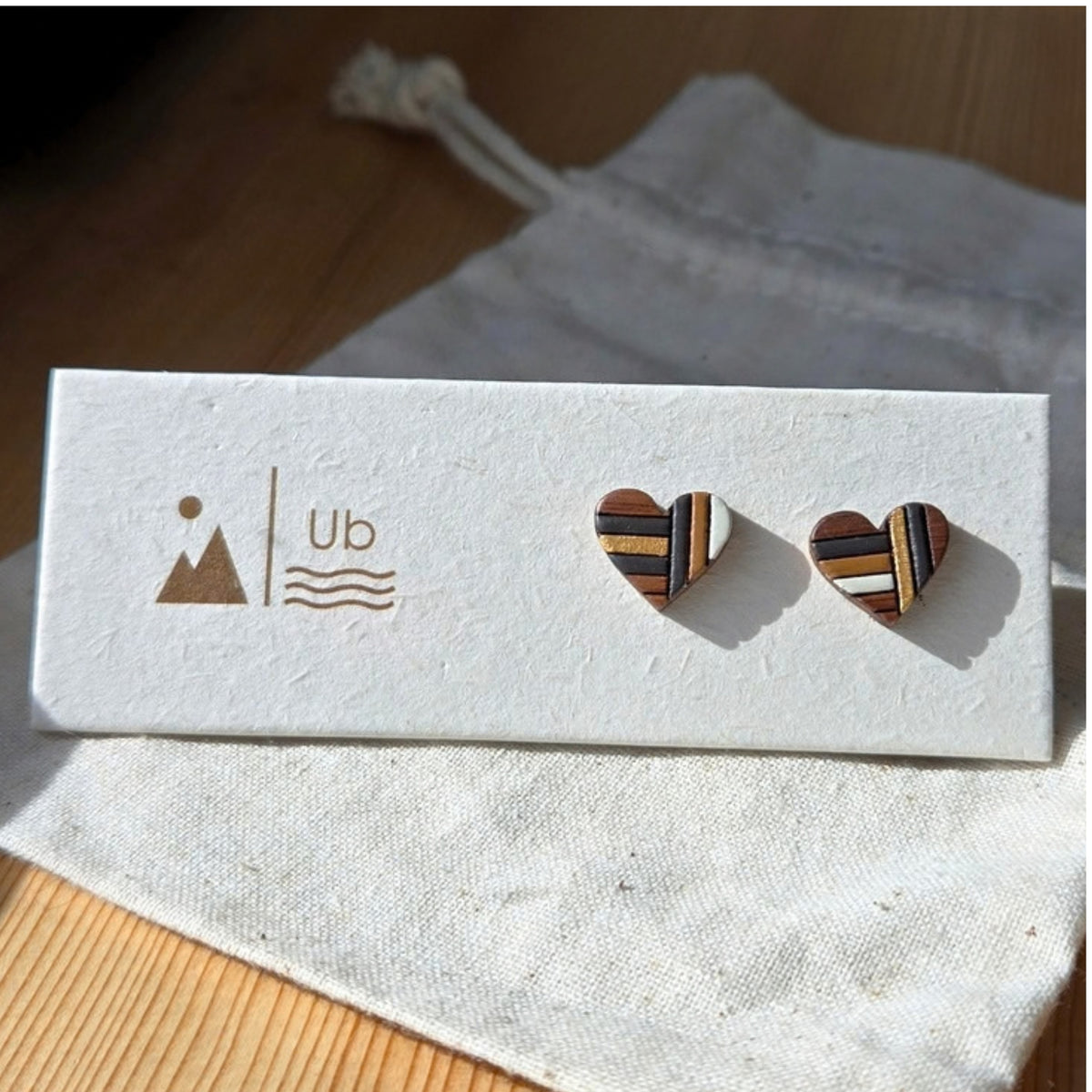 Walnut Heart - Caramel & Black