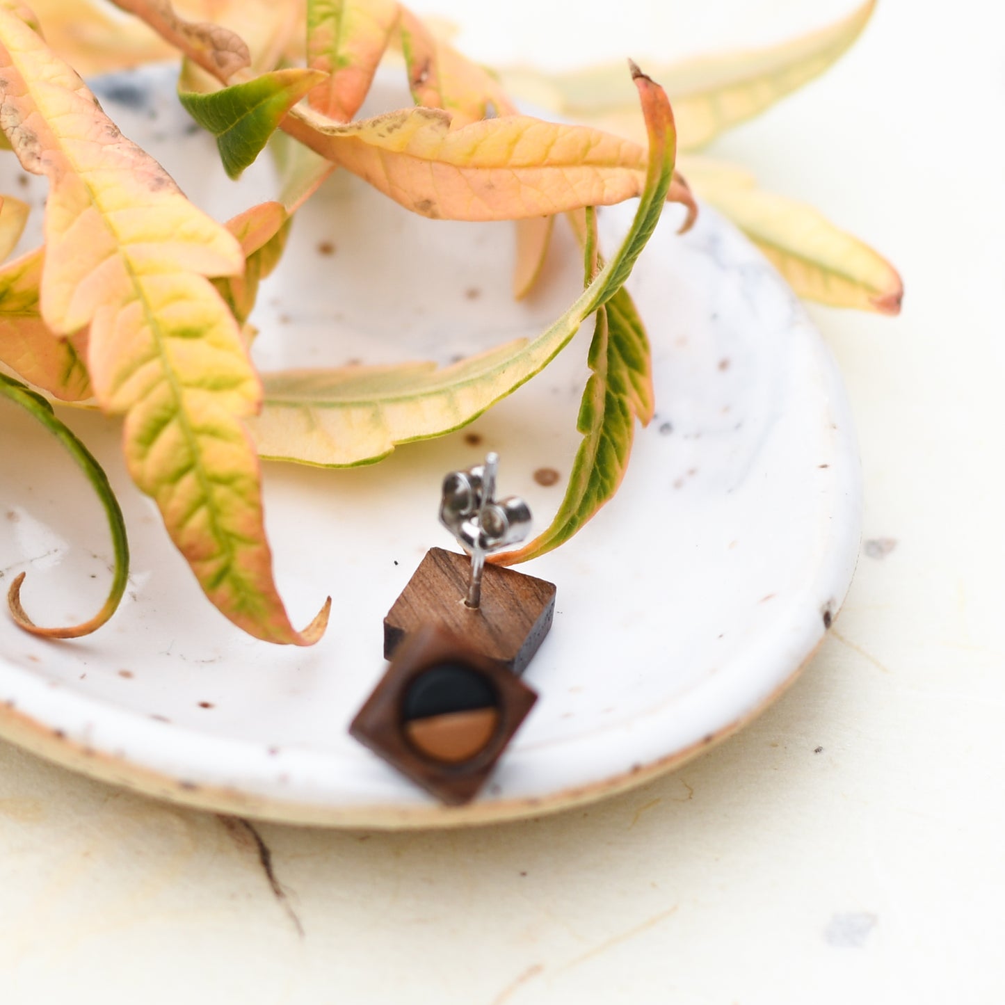 Edie - Almond & Black