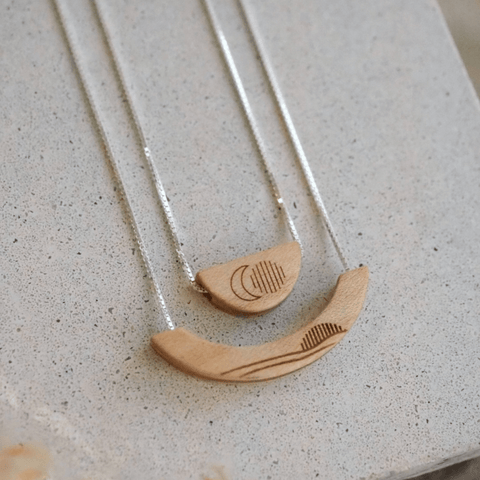 Luminous Necklace - Maple