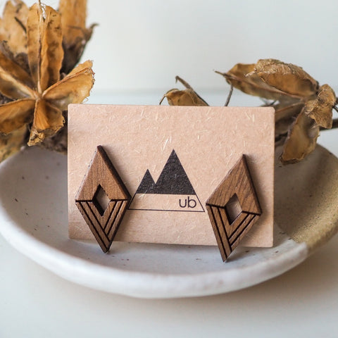 Colette - Walnut